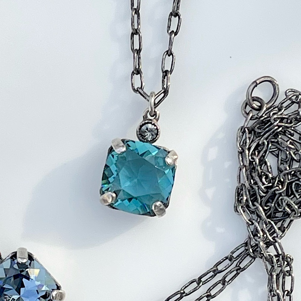 Antique Silver & Aquamarine Swarovski Crystal Necklace La Vie Parisie…